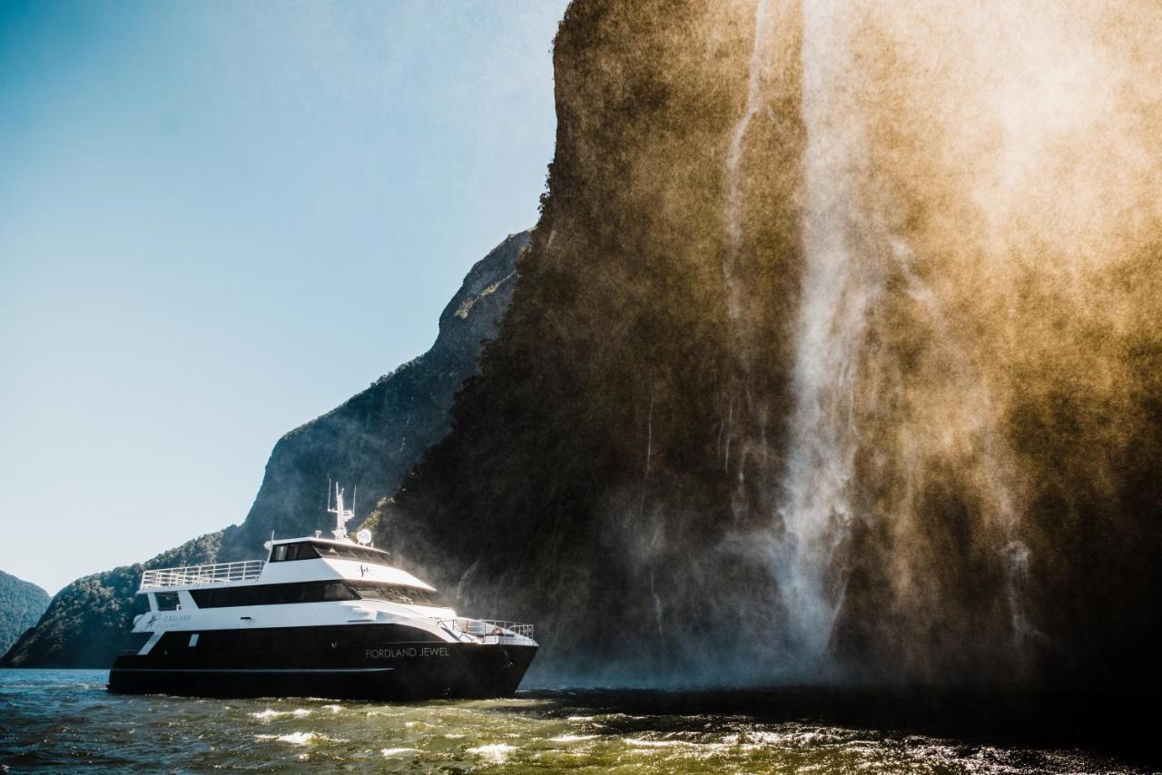  Overnight Cruise - Fiordland Discovery